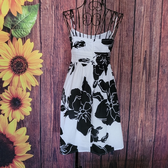 Rampage Sundress - Picture 3 of 8